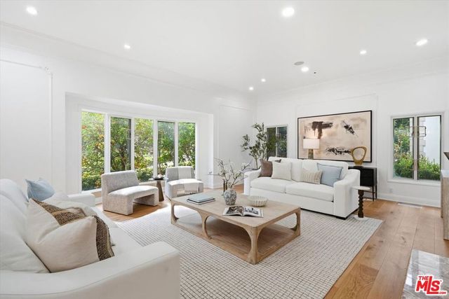 3801 Longridge Avenue, Sherman Oaks, CA 91423