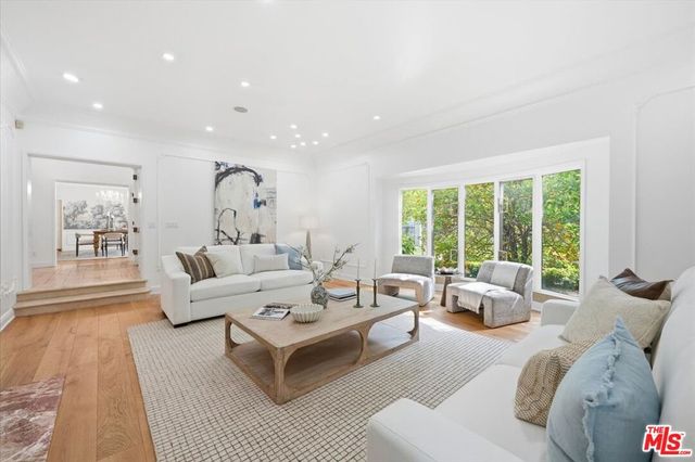 3801 Longridge Avenue, Sherman Oaks, CA 91423