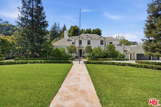 3801 Longridge Avenue, Sherman Oaks, CA 91423