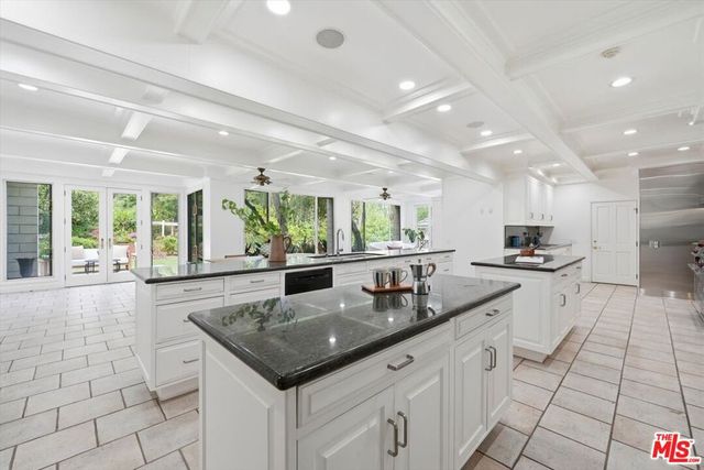 3801 Longridge Avenue, Sherman Oaks, CA 91423