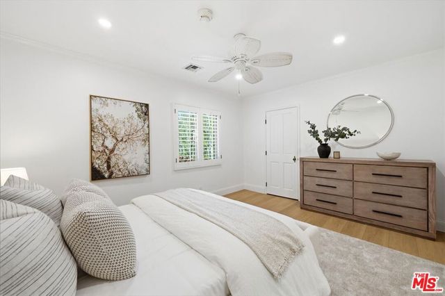 3801 Longridge Avenue, Sherman Oaks, CA 91423