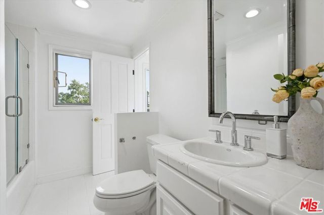 3801 Longridge Avenue, Sherman Oaks, CA 91423