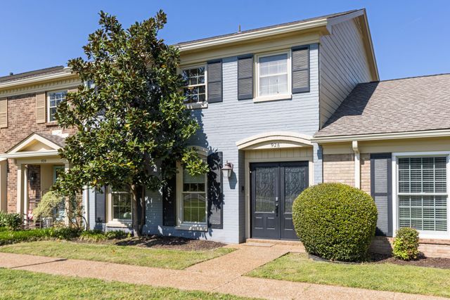 928 Todd Preis Dr, Nashville, TN 37221
