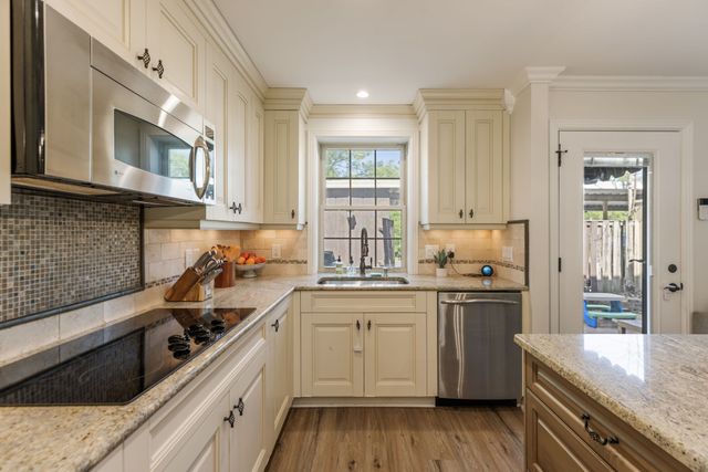 928 Todd Preis Dr, Nashville, TN 37221