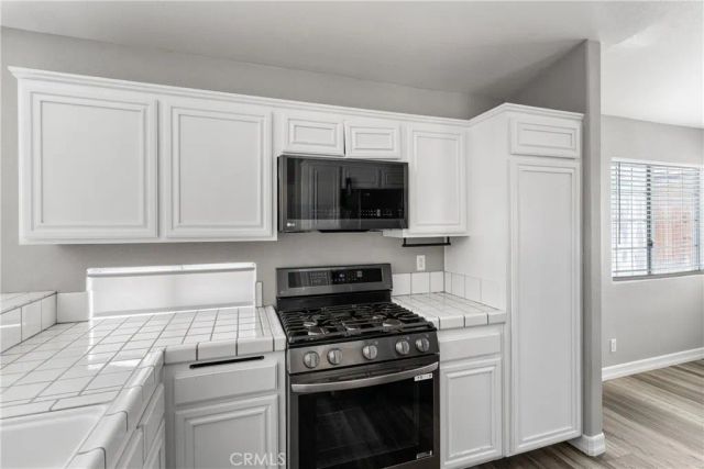 3106 Old Country, Rosamond, CA 93560