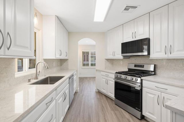 49305 Highway 74 110, Palm Desert, CA 92260