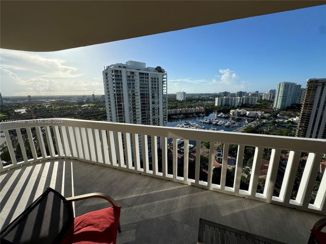 19355 Turnberry Way 23C, Aventura, FL 33180
