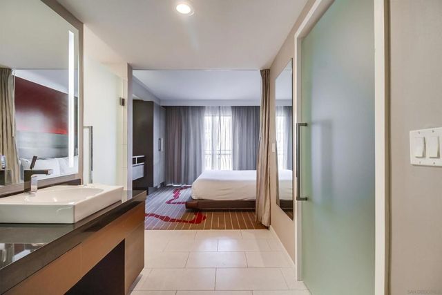 207 5Th Ave 442, San Diego, CA 92101