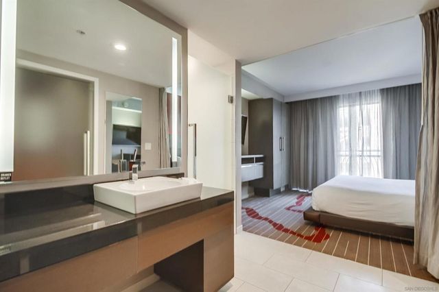 207 5Th Ave 442, San Diego, CA 92101