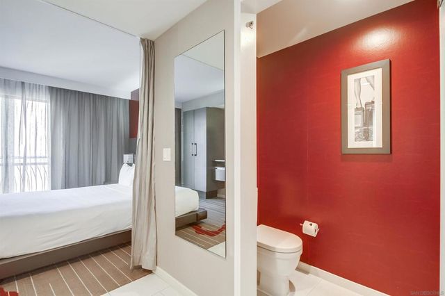 207 5Th Ave 442, San Diego, CA 92101