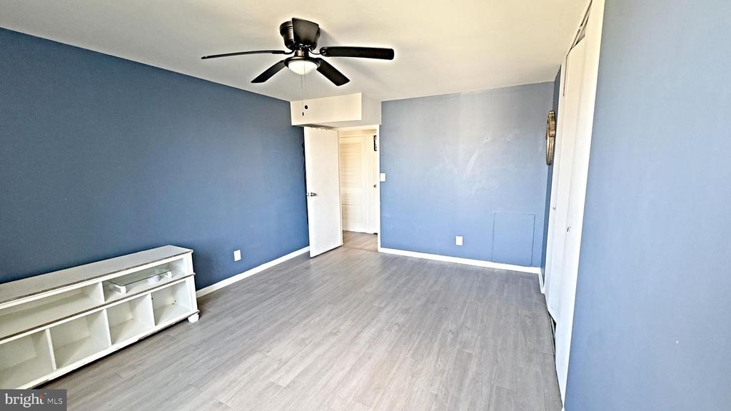 Image 10 of property listing at 3450 TOLEDO TER #303, Hyattsville, MD 20782