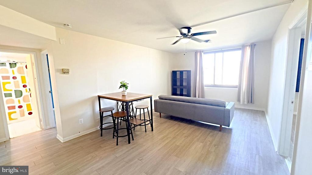 Image 2 of property listing at 3450 TOLEDO TER #303, Hyattsville, MD 20782