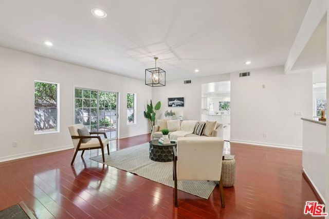 17315 Lassen Street, Northridge, CA 91325