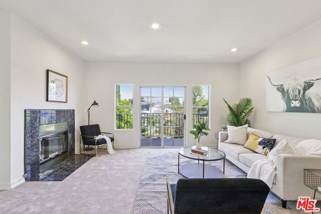 17315 Lassen Street, Northridge, CA 91325