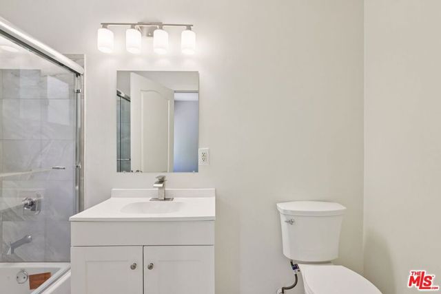 17315 Lassen Street, Northridge, CA 91325