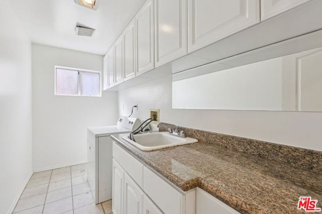 17315 Lassen Street, Northridge, CA 91325