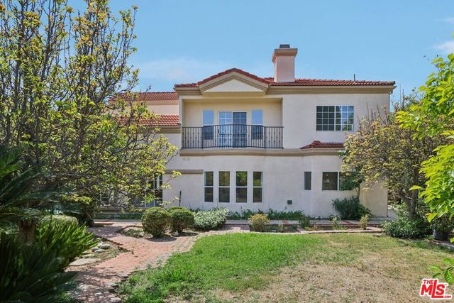 17315 Lassen Street, Northridge, CA 91325