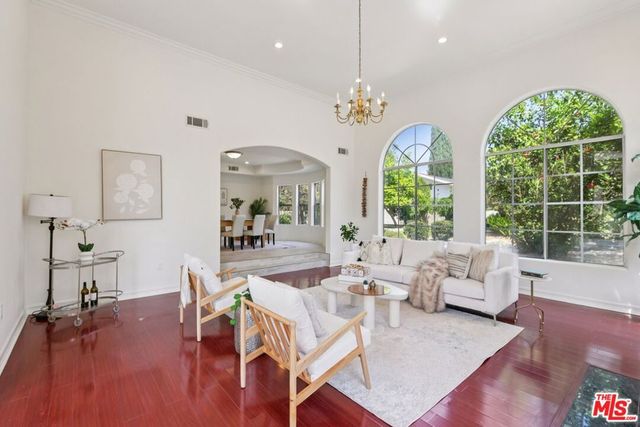 17315 Lassen Street, Northridge, CA 91325