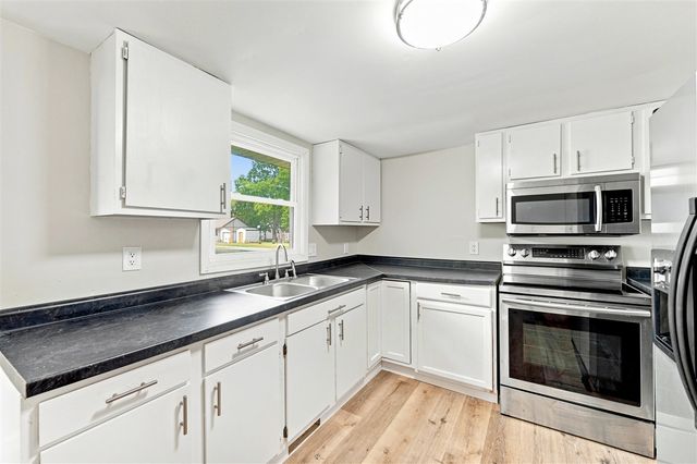 1112 Hurd Avenue, Benton Harbor, MI 49022