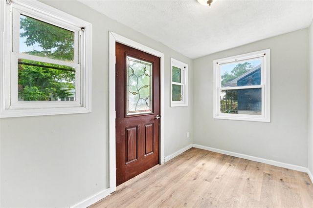 1112 Hurd Avenue, Benton Harbor, MI 49022