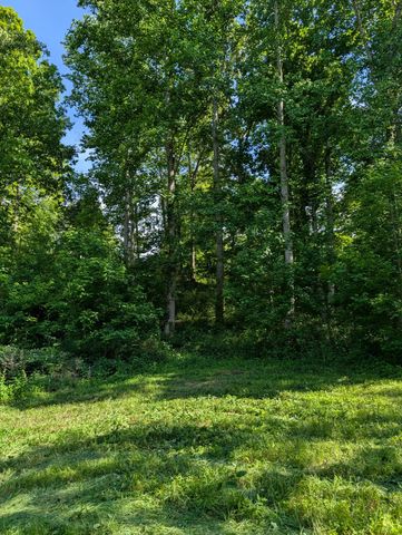 4563 Cumberland City Rd, Indian Mound, TN 37079