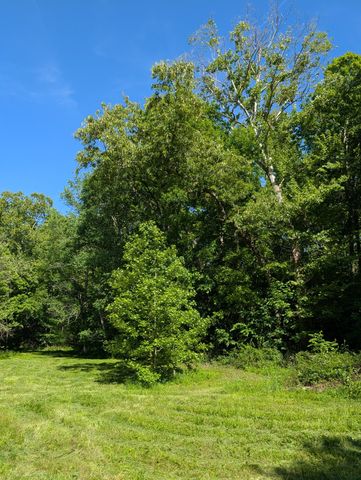 4563 Cumberland City Rd, Indian Mound, TN 37079