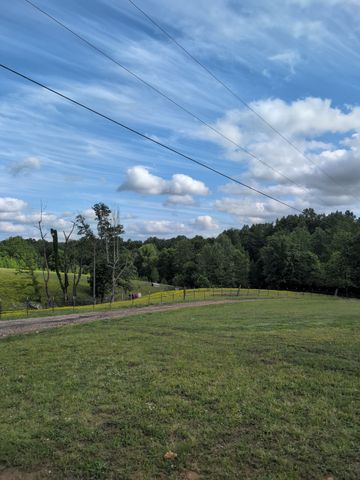 4563 Cumberland City Rd, Indian Mound, TN 37079