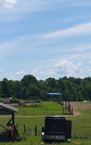 4563 Cumberland City Rd, Indian Mound, TN 37079