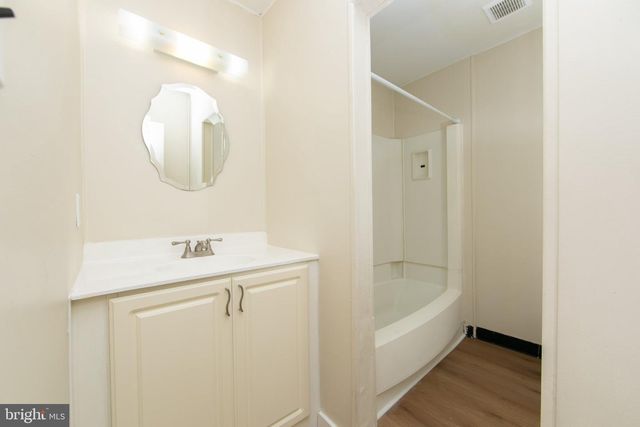 279 LA CASCATA TNHS, Clementon, NJ 08021