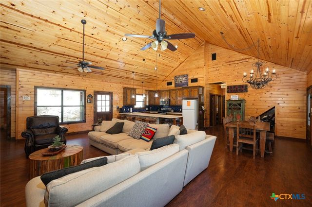 1539 River Road, Concan, TX 78838