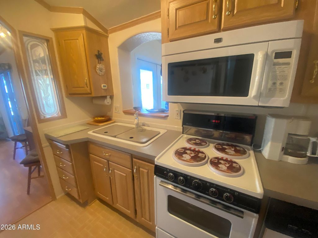 Image 12 of property listing at 1639 W YUMA Avenue 639, Apache Junction, AZ 85119