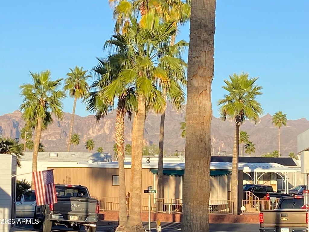 Image 2 of property listing at 1639 W YUMA Avenue 639, Apache Junction, AZ 85119