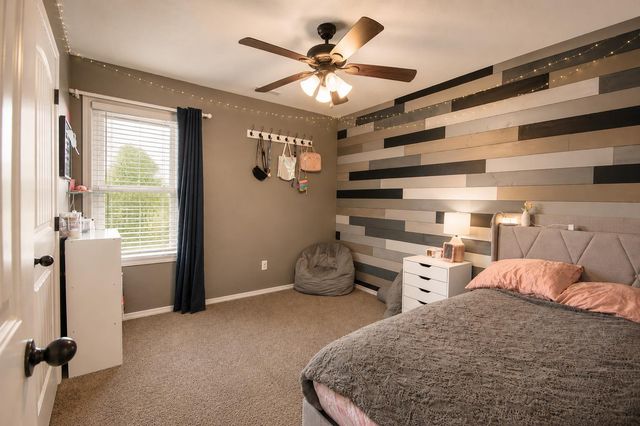 209 Sparrow Lane, Willard, MO 65781