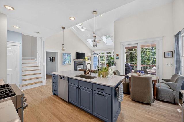 28 Barnswallow, Plymouth, MA 02360
