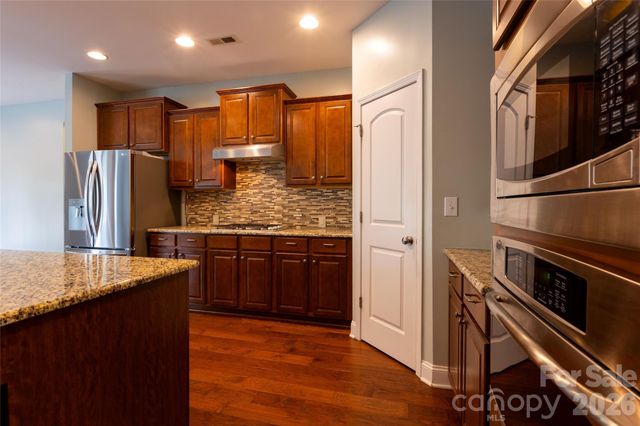 404 E Waterlynn Road, Mooresville, NC 28115