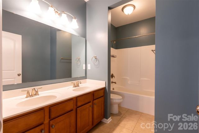 404 E Waterlynn Road, Mooresville, NC 28115