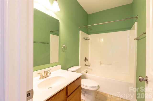 404 E Waterlynn Road, Mooresville, NC 28115