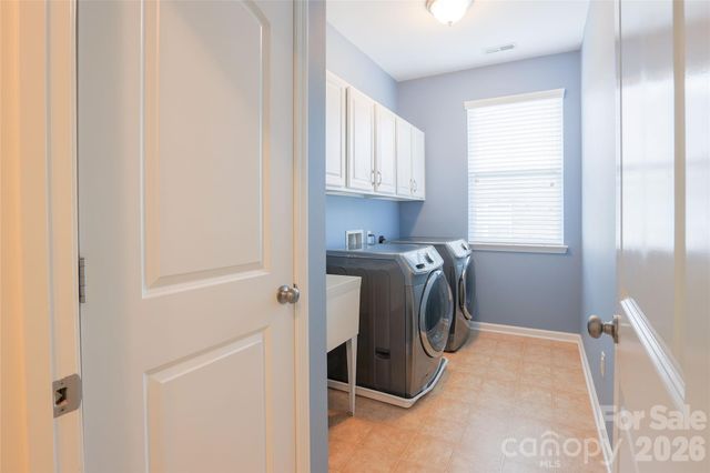 404 E Waterlynn Road, Mooresville, NC 28115