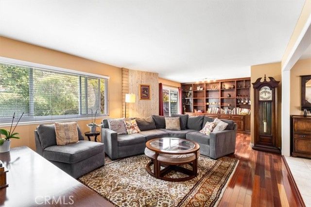 2909 S Rita Way, Santa Ana, CA 92704