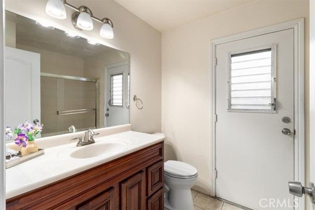 2909 S Rita Way, Santa Ana, CA 92704