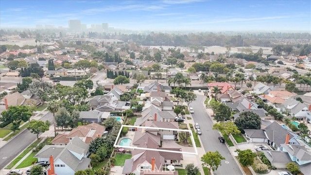 2909 S Rita Way, Santa Ana, CA 92704