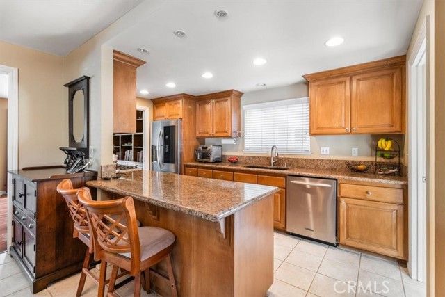 2909 S Rita Way, Santa Ana, CA 92704