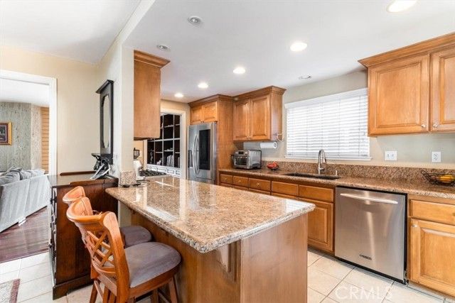 2909 S Rita Way, Santa Ana, CA 92704