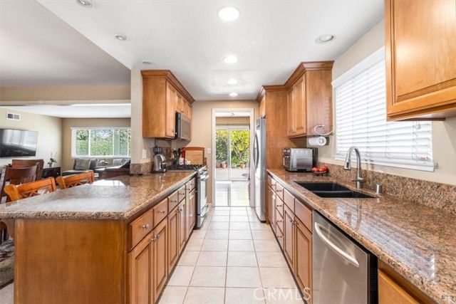 2909 S Rita Way, Santa Ana, CA 92704