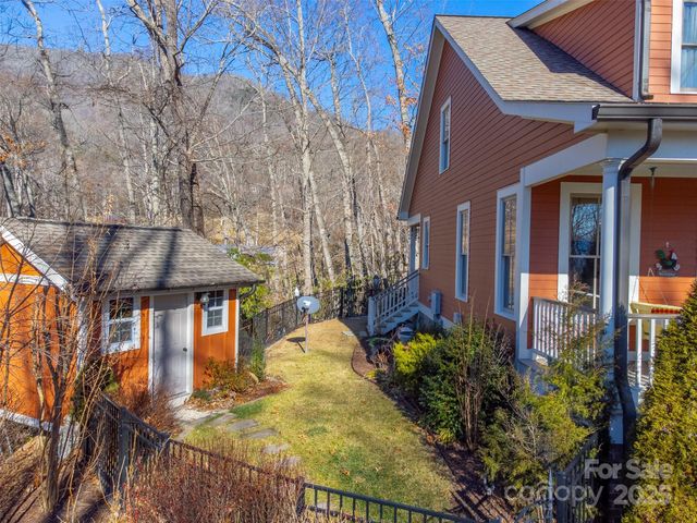 1226 Monteith Branch Road, Sylva, NC 28779