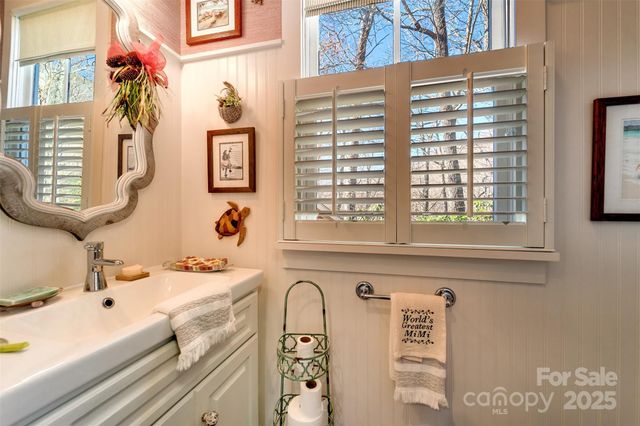 1226 Monteith Branch Road, Sylva, NC 28779