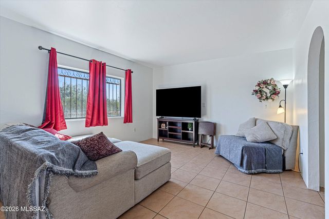 7404 E Glacier Park Court, Sahuarita, AZ 85629