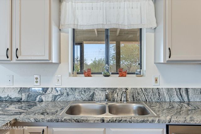 7404 E Glacier Park Court, Sahuarita, AZ 85629
