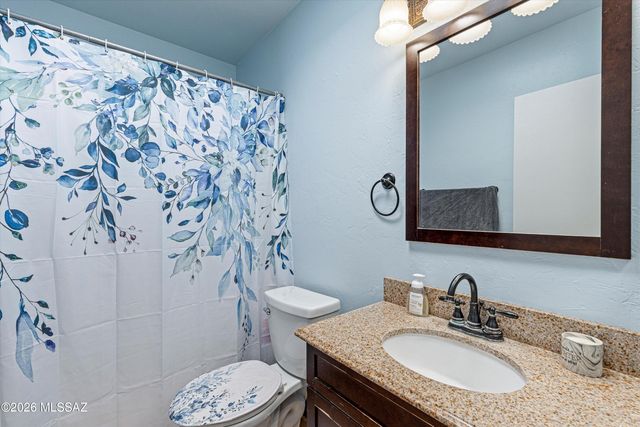 7404 E Glacier Park Court, Sahuarita, AZ 85629