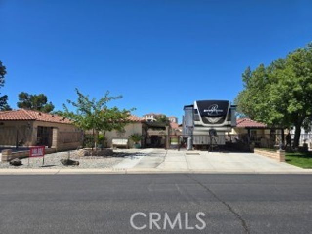 11570 Wedgewood, Apple Valley, CA 92308